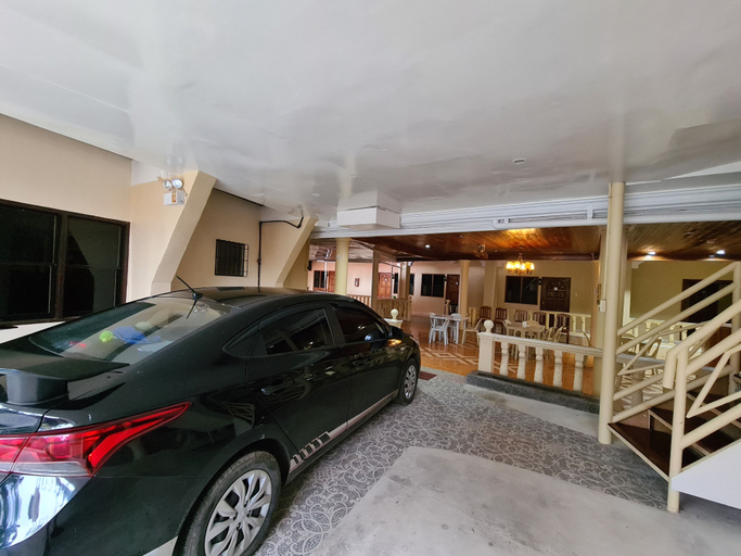 Others 3, La-Familia Guest House, Siquijor