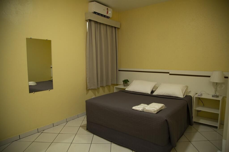 Bedroom 2, Prata Hotel, Santarém