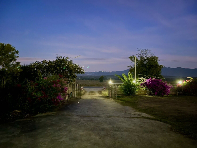 Others 4, Hueanwaddkhian Resort, Na Noi