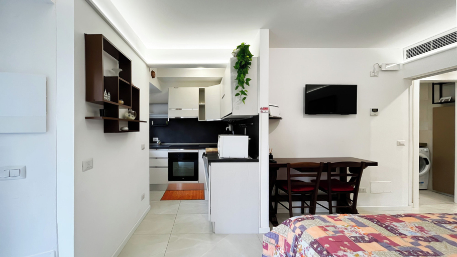 Room 4, Sirtori Milano, Milano