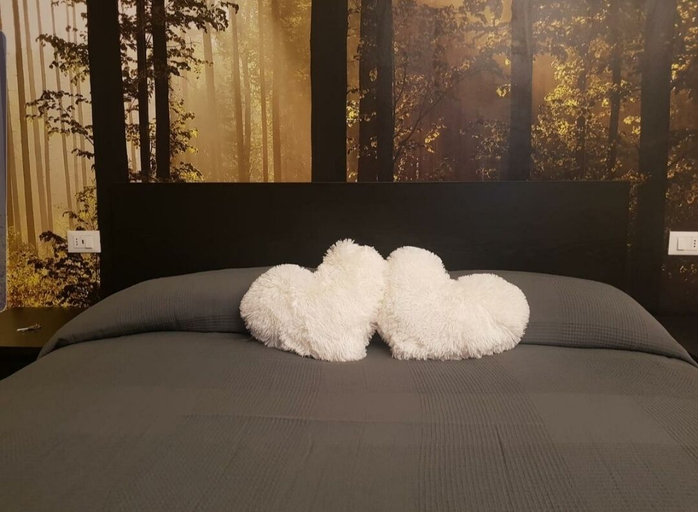Others 3, Bsuites trieste in centro storico con wifi, Padua