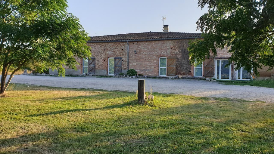 Exterior & Views 2, L'Alcove Hotel Restaurant, Haute-Garonne
