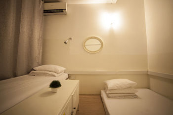 Others 2, Blanc Inn - Hostel, Singapore