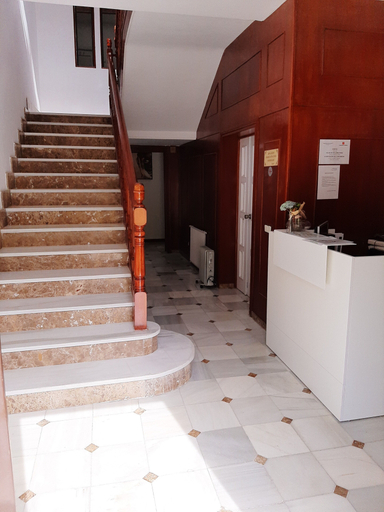 Others 3, Residencia Casa Santo Angel - Solo Adultos, Madrid
