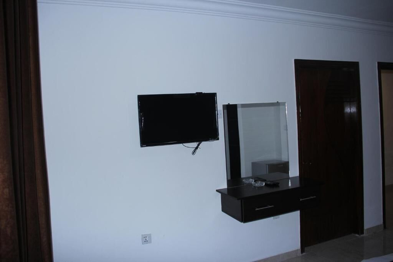 Others 5, Weekend Hotel, Aqaba