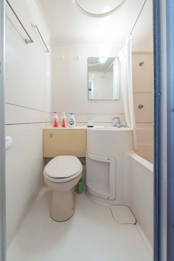 Bathroom 5, TORA Hotel Ueno 193 C, Taitō