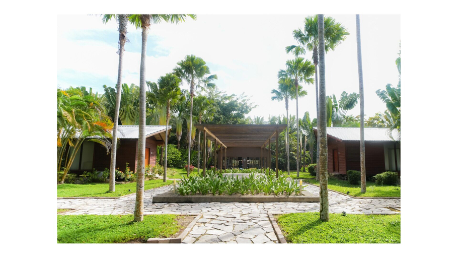 Property grounds 5, Indura Blue, Tela