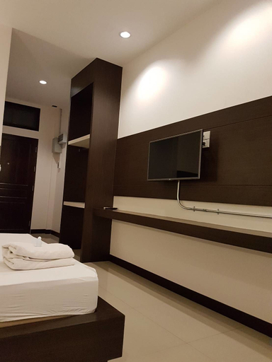 Bedroom 3, The Room 24 Resort, Khlong Luang
