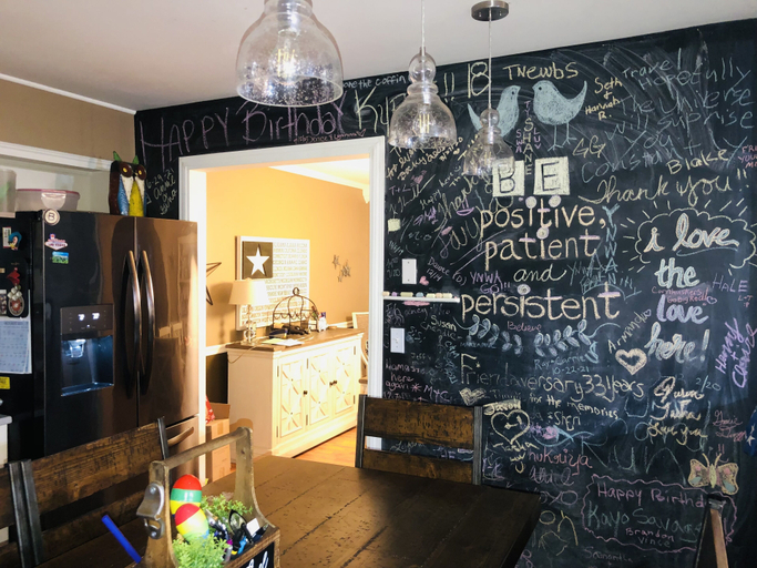 Food & Drinks 5, Becky & Marvels 420 Stay (Private Room), Kansas City