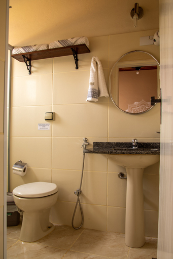 Bathroom, Pousada Lua Luana, Cambuquira