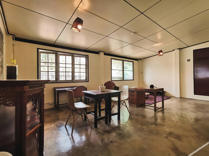 Others 2, ATOM Poshtel - Hostel, Mae Sariang