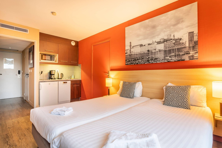 Bedroom 4, Comfort Aparthotel Marseille Prado Plage, Bouches-du-Rhône