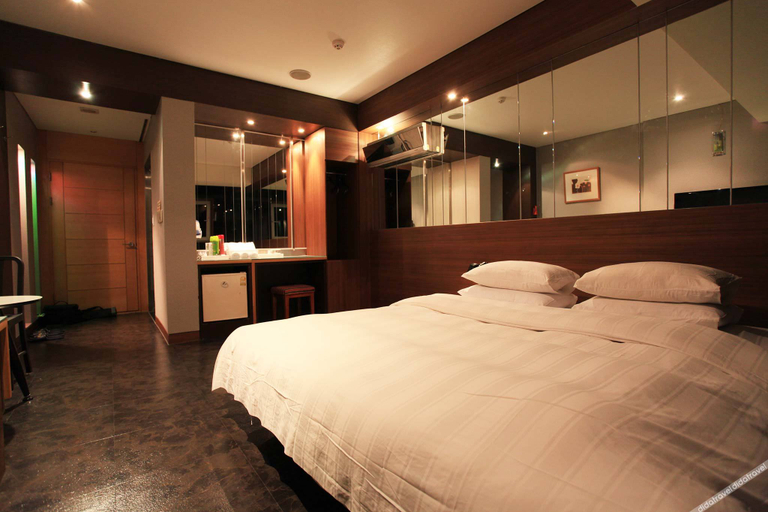 Bedroom 2, Sangbong May, Jungnang