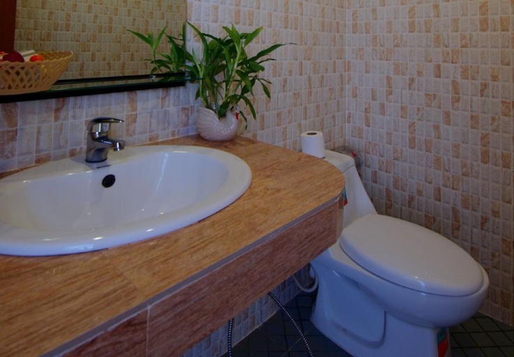 Bathroom 4, Bou Phanith Villa, Siem Reap