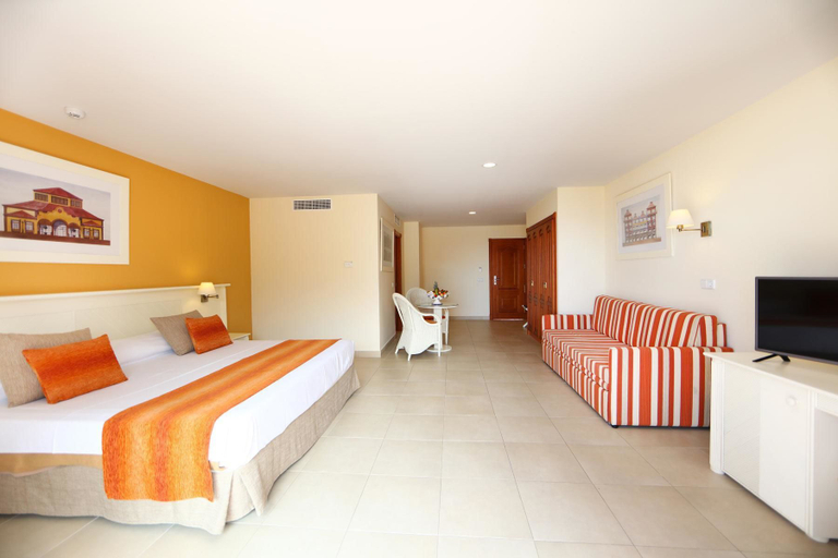 Bedroom, Sunlight Bahia Principe Tenerife Complex, Santa Cruz de Tenerife