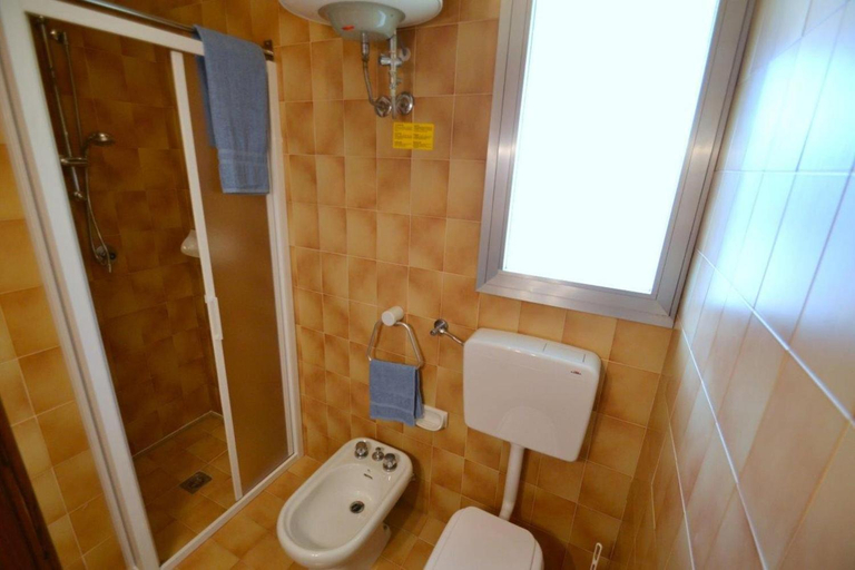 3, Bright and spacious vacation home near the beach, Venezia