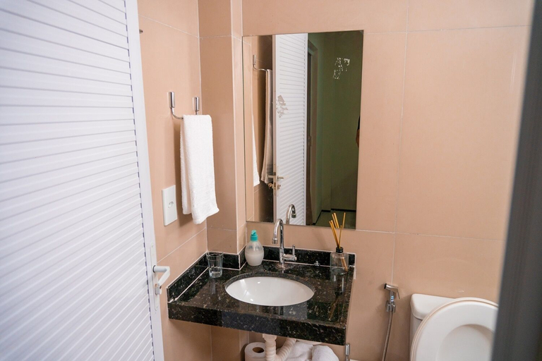 Bathroom, VM Flat Residence, Camocim