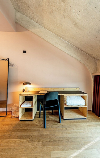 Others 5, Silo Design & Boutique Hostel, Basel
