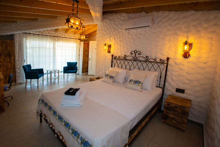 Bedroom 4, Akkum Hotel, Seferihisar