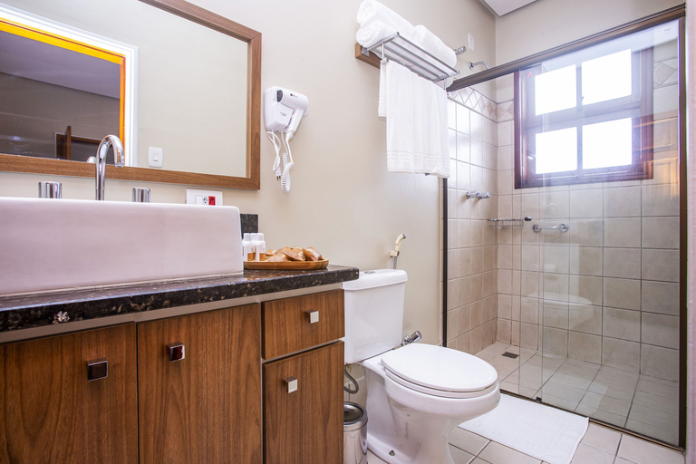 Bathroom 3, Hotel Gambrinus, Poços de Caldas
