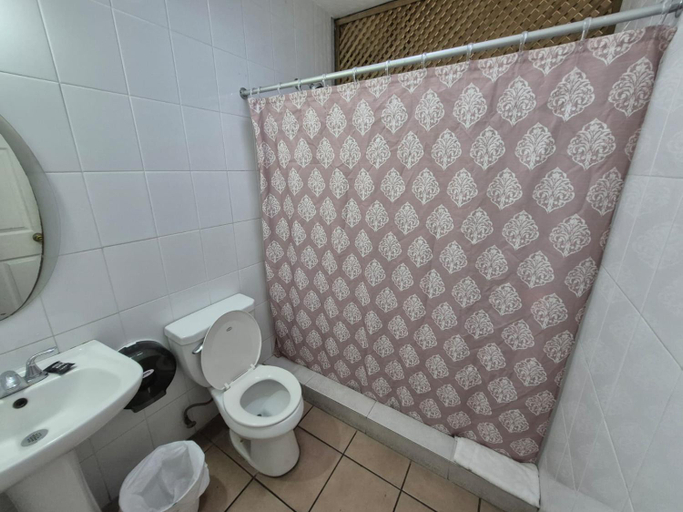 Bathroom 4, Hotel la ermita, ZONA 1