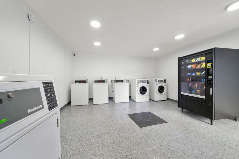 Laundry room 5, Southern Suites Columbus, Muscogee