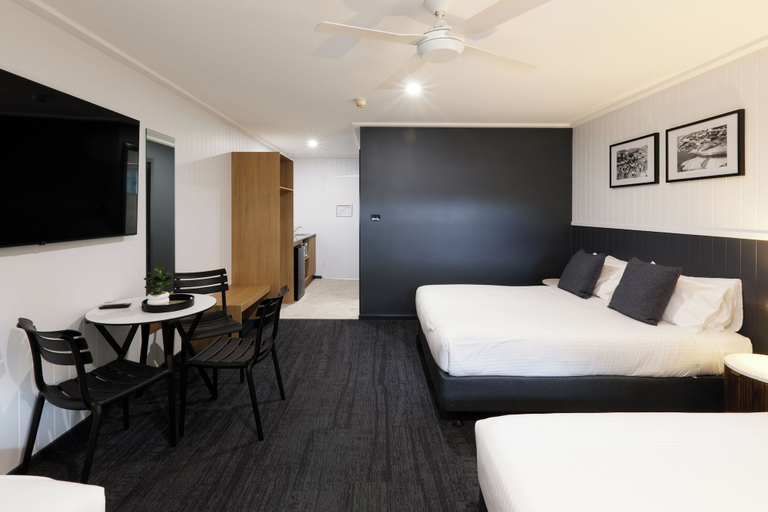 Bedroom 2, Settlers Inn, Port Macquarie-Hastings - Pt A