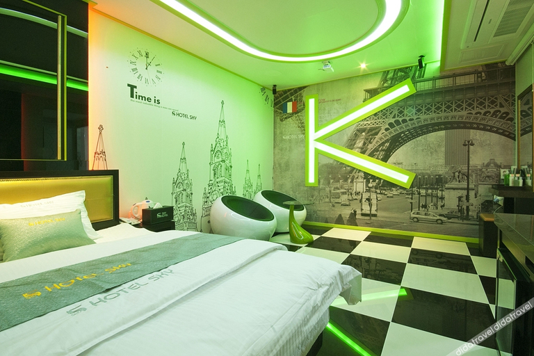 Bedroom 1, Jinju Sky Hotel, Jinju