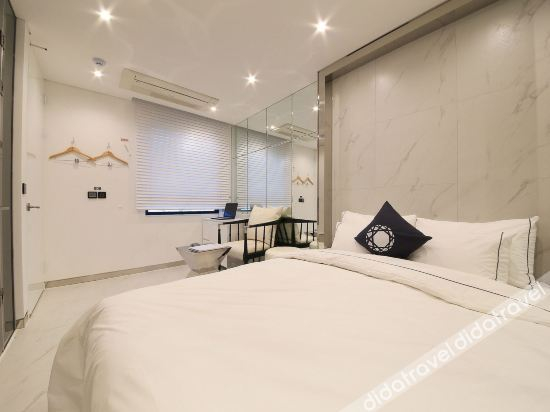 Others 3, Hotel Cullinan Kondae 2, Gwang-jin
