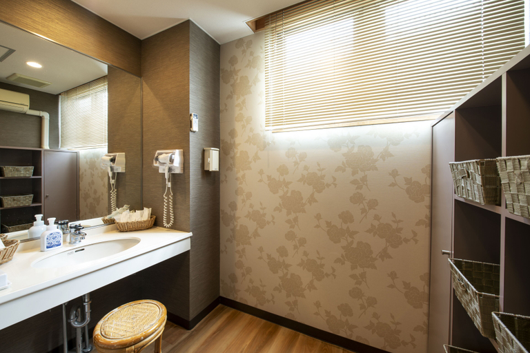 Bathroom 3, Central Hotel Isohara, Kitaibaraki