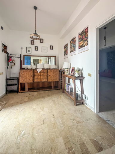Interior 5, Root and Rise, Catania