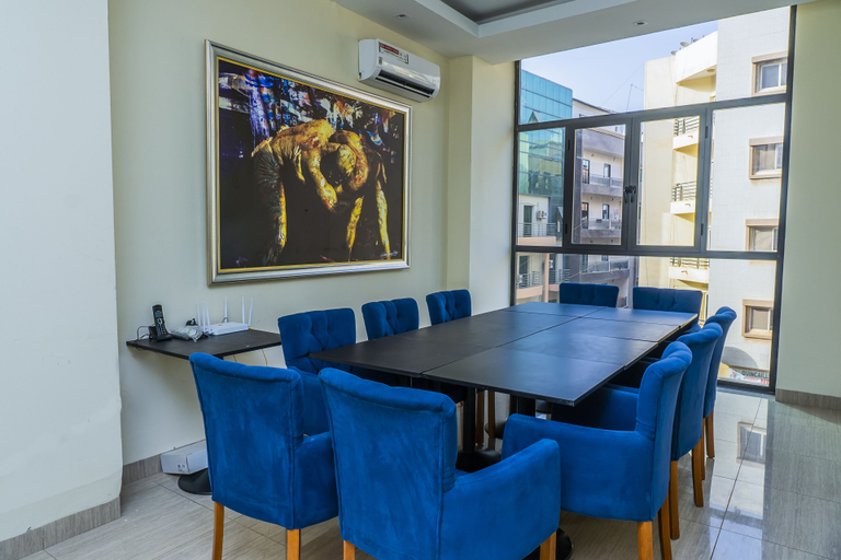Food & Drinks 4, Bachou Gallery Suites, Dakar