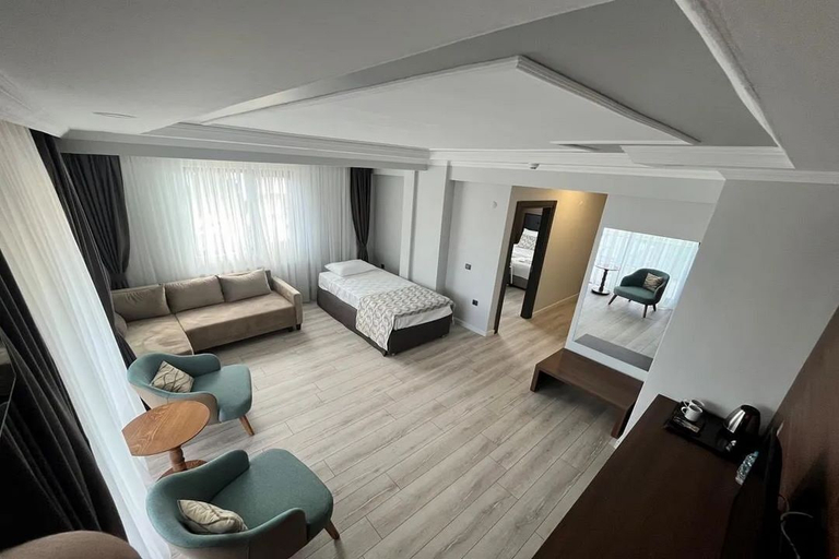 Bedroom 4, Grand Gazella Delux Otel, Erdek