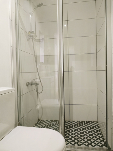 Bathroom 5, Verna Hotel, Beyoğlu