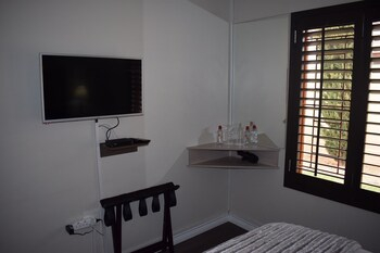 Others 5, ソエテワイデ ノース B&b, Eden