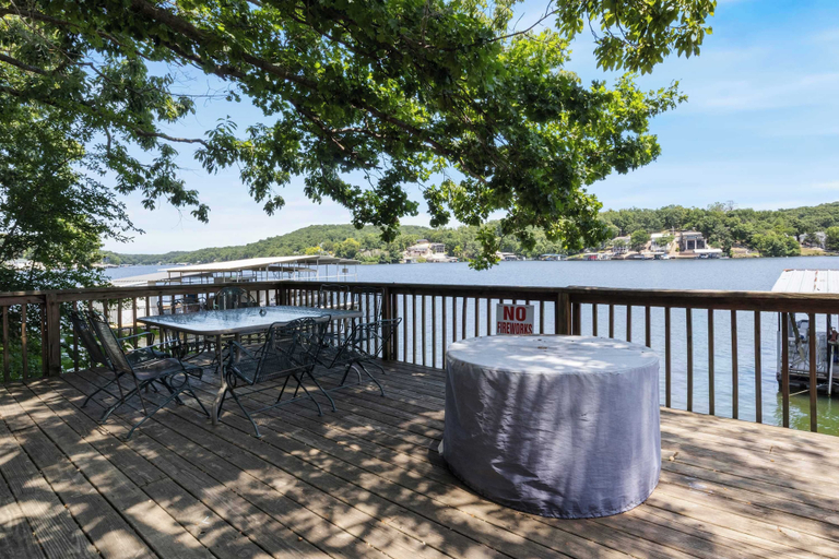 Outdoor dining 3, Lakefront Home With Huge Views and Great Fishing, Miller