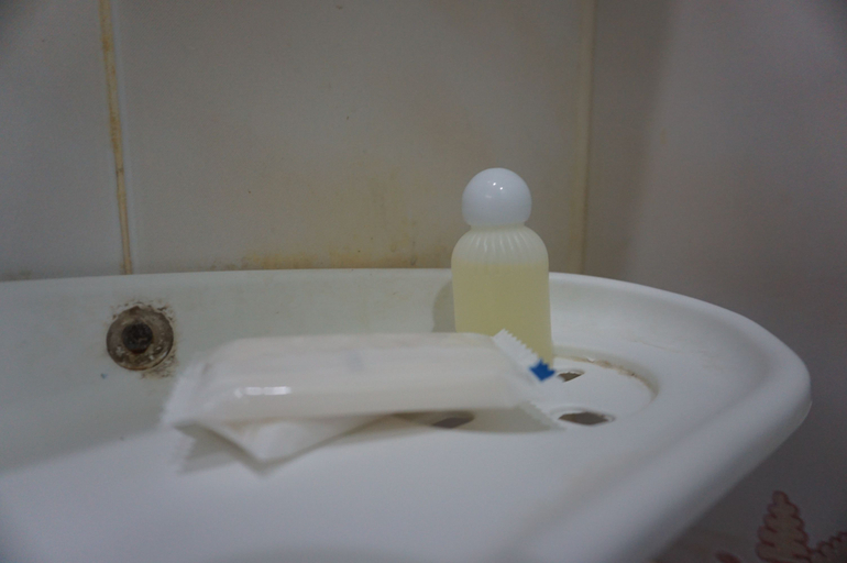 Bathroom 3, Thumneab Guesthouse, Khiri Ratthanikhom
