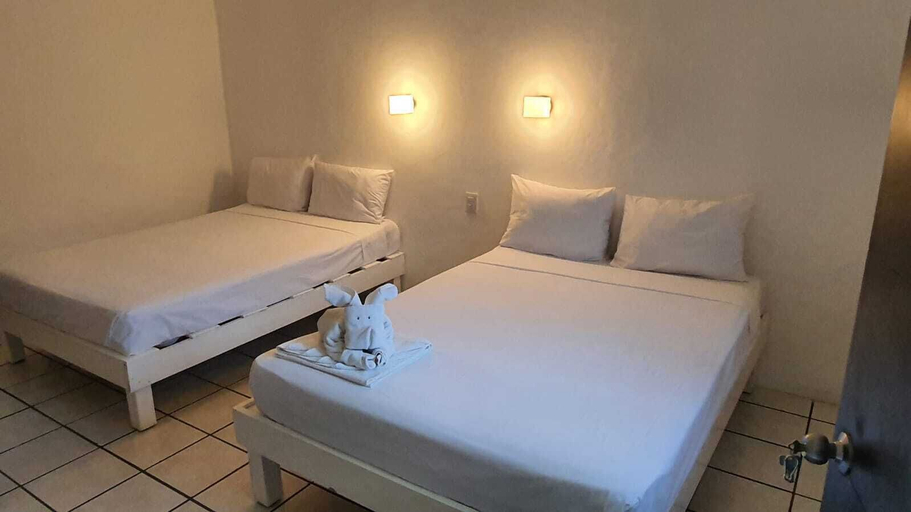 Bedroom 2, Beach Energy Hotel By BFH, Cozumel