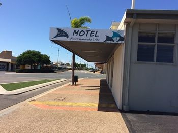 Others 2, Sails on Main, Bowen