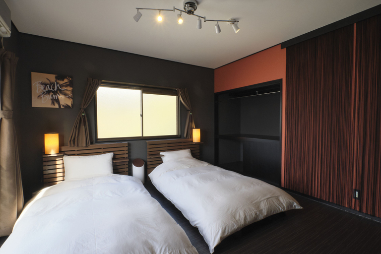 Bedroom 2, Awaji Aquamarine Resort, Awaji
