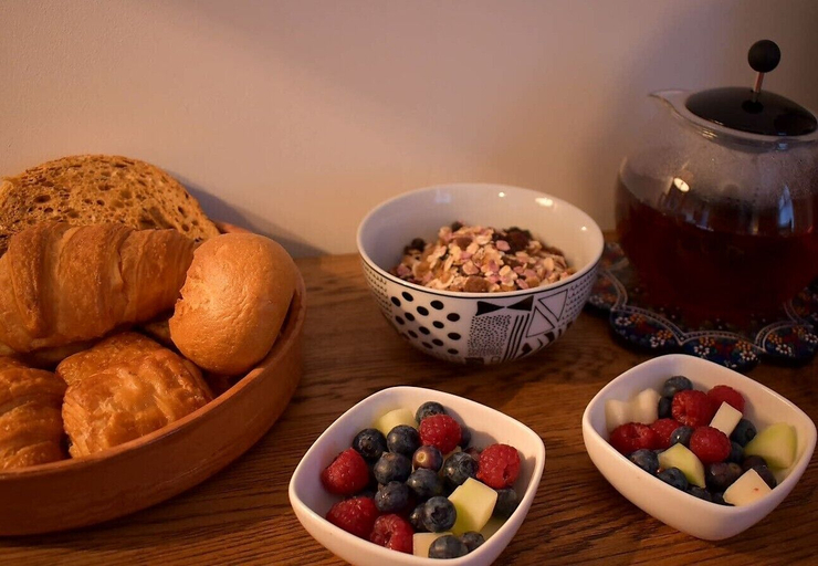 Food & Drinks 4, Lycia Rooms +, Highland