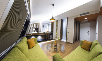 Others 5, Modernity Hotel, Merkez