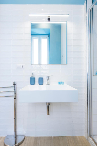 Bathroom 3, Palazzo Nizza - Luxotel & Apartotel by Leading Hotel, Salerno