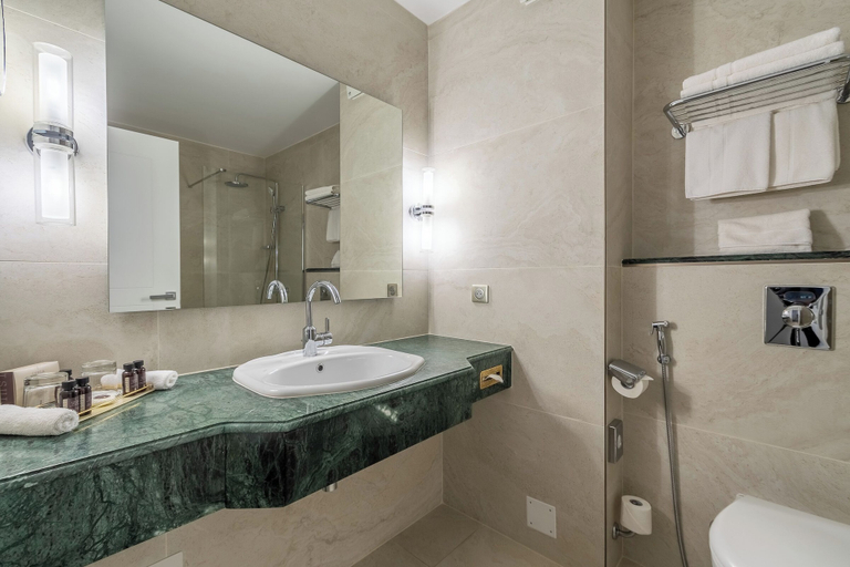 Bathroom 5, Hotel Corsica & SPA Serena, Haute-Corse