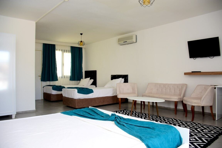 Others 2, Levia Hotel, Çeşme
