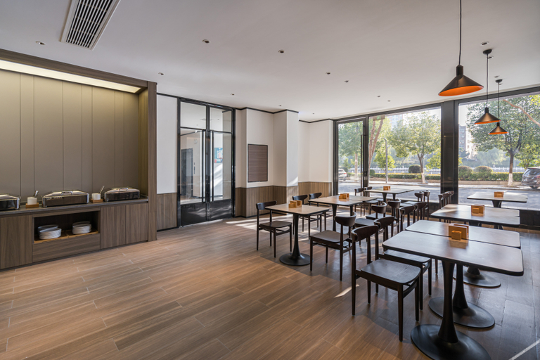 Food & Drinks 5, Hanting Hotel Suizhou Guangshui Binhe East Road, Suizhou Shi