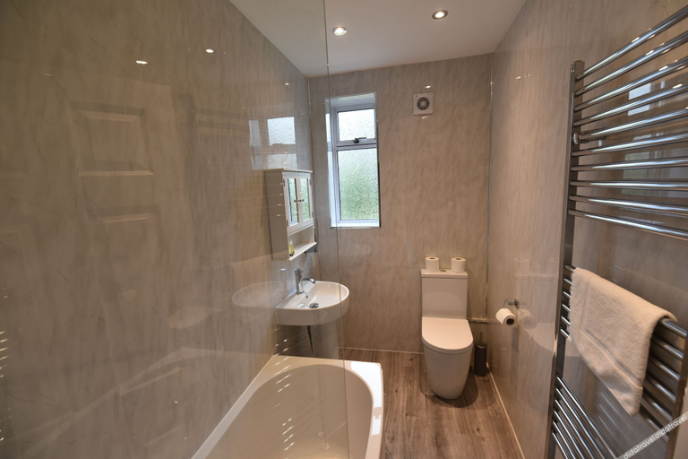 Bathroom, First Sighthill Villa, Edinburgh