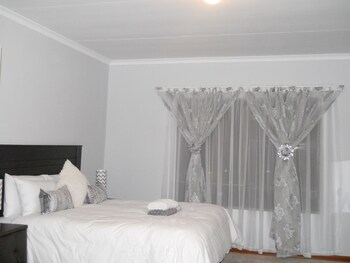 Others 5, Noble Hearts Bed and Breakfast, Thabo Mofutsanyane
