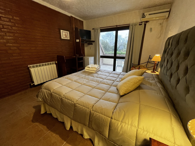 Others 5, Posada Chalet Suisse, Calamuchita