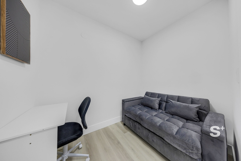 Living area 2, Comfy 1-Bedroom - Steps from Miami Beach, Miami-Dade